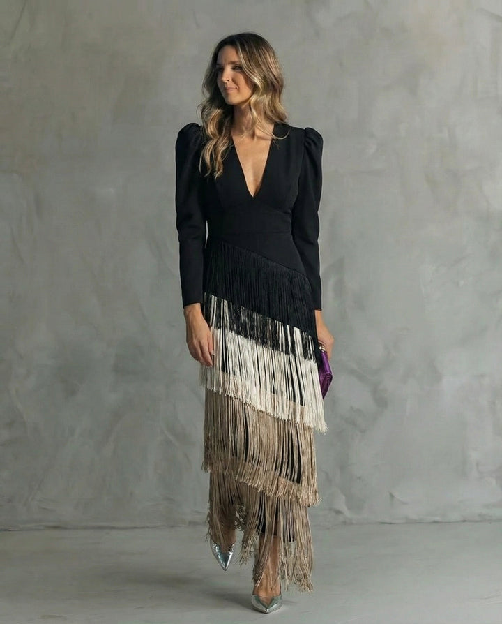 Clara™ | Elegancka sukienka midi z frędzlami