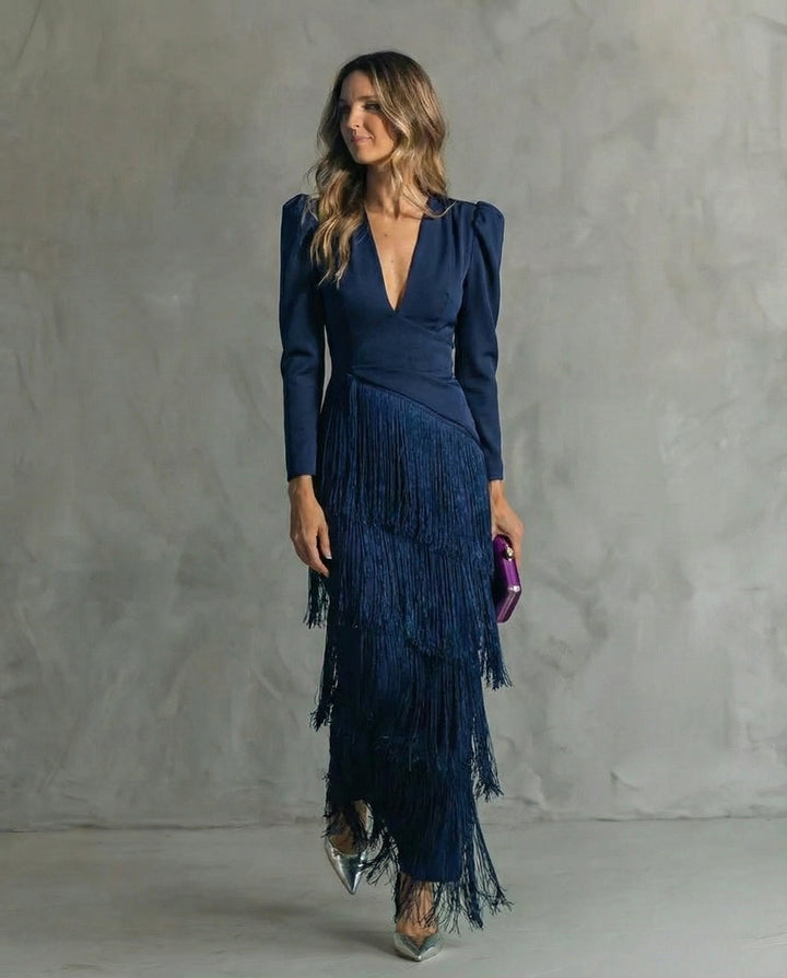 Clara™ | Elegancka sukienka midi z frędzlami