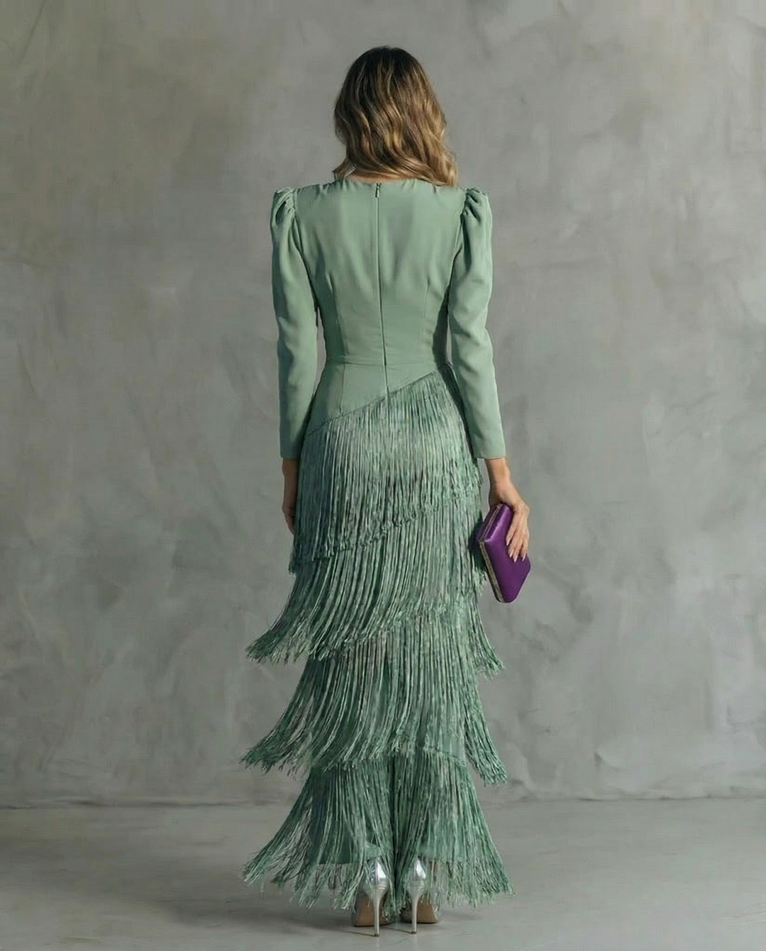 Clara™ | Elegancka sukienka midi z frędzlami